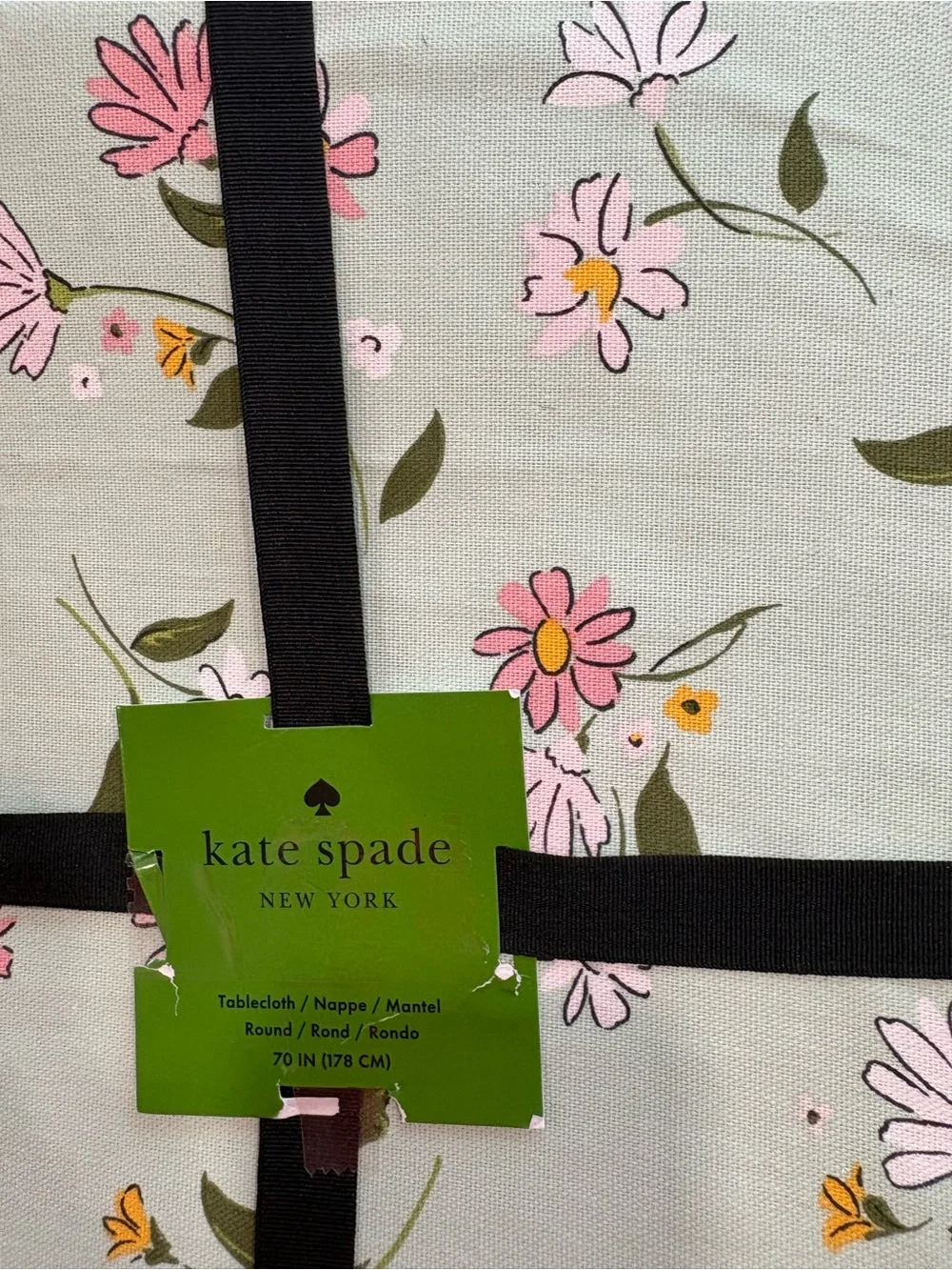 NEW kate spade Mint Tablecloth - Pink Daisy Print- Round 70 inch diameter